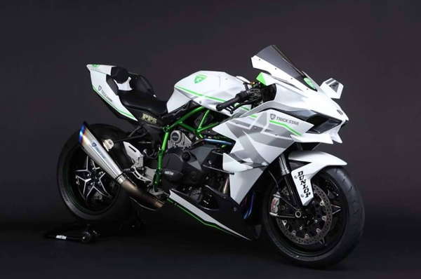 Kawasaki Ninja H2 White