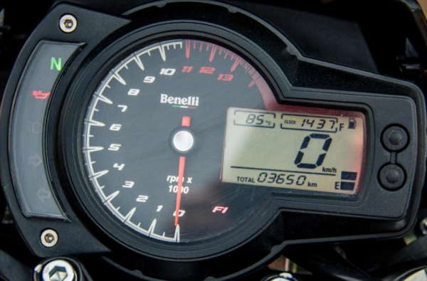 Benelli 600i Features